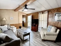 NOW BOOKING FOR WINTER! CUTE….COZY….COASTAL!! Quiet Neighborhood! Hotels in Sunset Beach