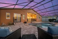 Gulf Coast Getaway! Close to the Shore! - Hot Tub