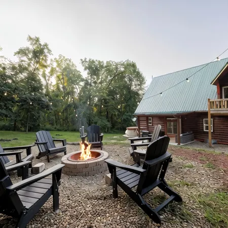 Escape to Sage Creek Cabin: 5 Acres + Privacy + Hot Tub + Fire Pit