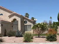 Family friendly home with pool, pool table, games, arcades and equipped kitchen - Bathtub