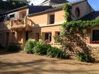 Gite 350 M from the port of Binic.  J