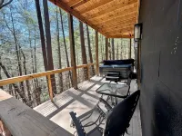 Unwind at Whispering Woods / Hot Tub, Waterfall, Arcade & Nature