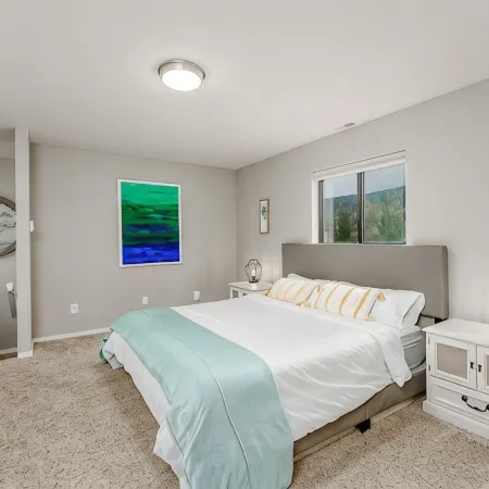 Luxury Durango Retreat, 5 Min to Downtown, Hot Tub, Views, Games, Pets Welcome!