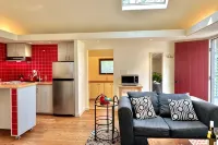 Private Cottage - 5 Min from the Center of Town - 4성급