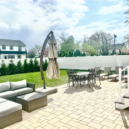 Walk to Beach • Relaxing, Fully Equipped Home!