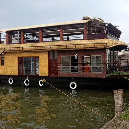Kera Houseboats Alleppey