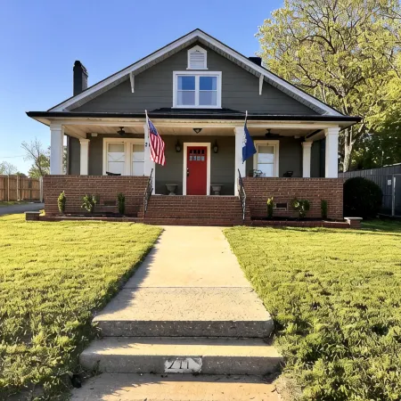 Historic Downtown Easley Home Отели в г. Исли
