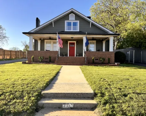 Historic Downtown Easley Home 이슬리 호텔