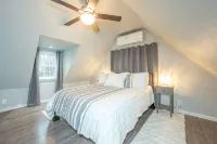 Cozy 4 bedroom home. Just 2 miles from Drake University. Easy access to I235. - 4つ星