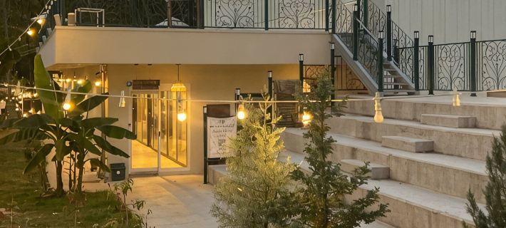 Pearl Coffee Flower Menghani GuesthousePension Hotels in Jinju-si