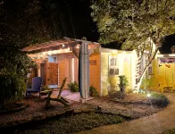 Unique Romantic Beach Style Cottage close to  Folly Beach & historic Charleston! - Country Houses