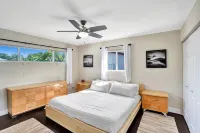 Casa Lani 🌅 Charming Stylish Modern Fort Lauderdale Suburban Home - HEATED Pool - Private Pools