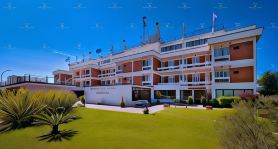 Garden Hotel