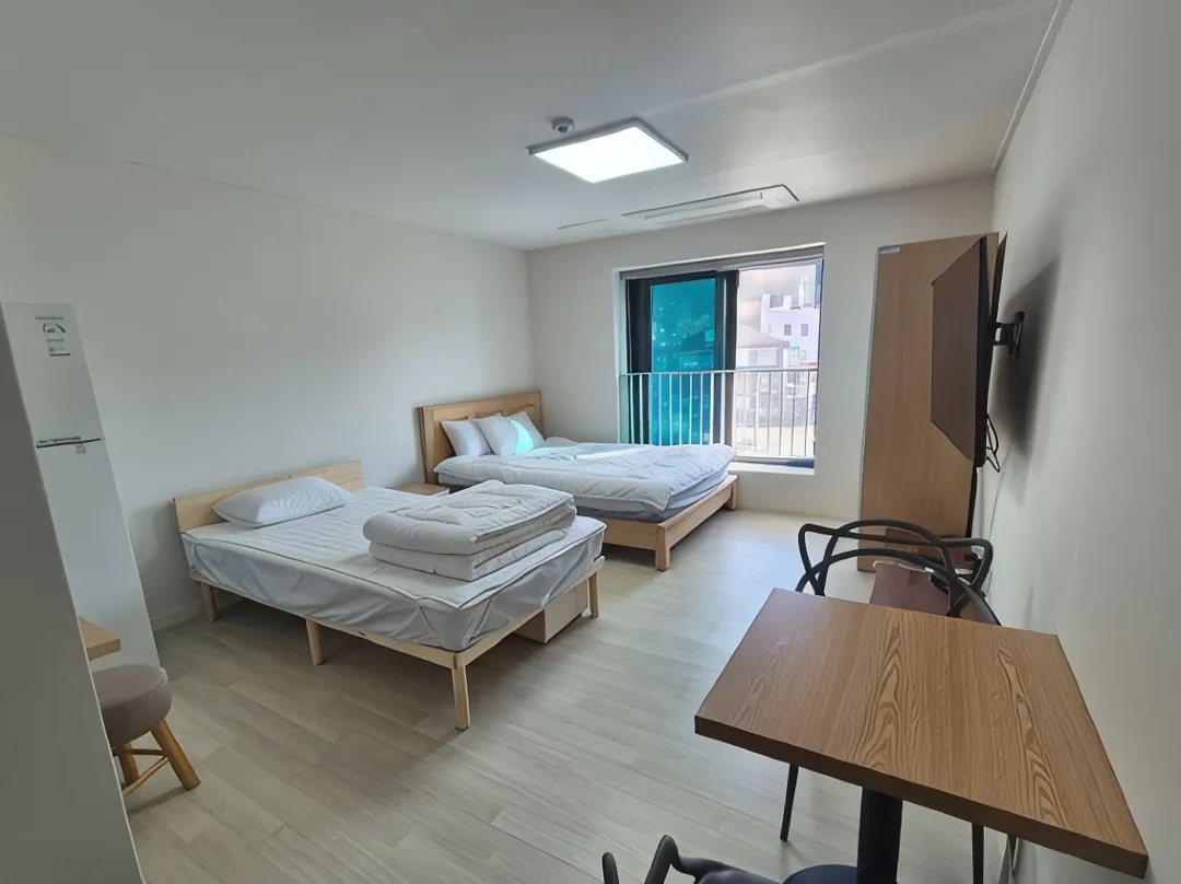 Elderly Dream Time Traveler Center - Jinju
