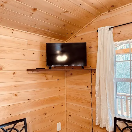 Blue Cabin by the Brook in Surry close to Acadia National Park and Bar Harbor