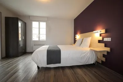 Logis hôtel Restaurant Auberge de la Cloche Hotels in Orne