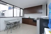 紅多茲Plus酒店-近印尼廣場 - 家庭旅館