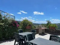 Spacious House Between Siena e Firenze with Private Swimming Pool, A/C and Wi-Fi