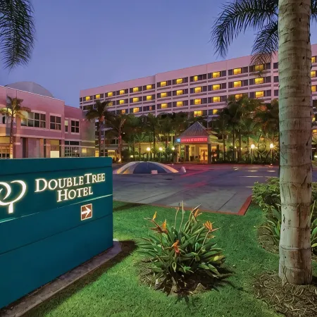 DoubleTree by Hilton LAX - El Segundo