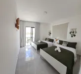 Luxury Villa, Short/Long Stay 3 Bedrooms 3.5 Baths - วิลล่า