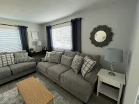 Lakeside Horizon - minutes to Lake Michigan Pere Marquette Beach & Muskegon Lake - 4-Star