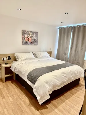 Oxford city centre Modern 2-Bed flat - Condos