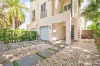 Villa Solara Grove by Solu: Luxury, Gated, Free Parking