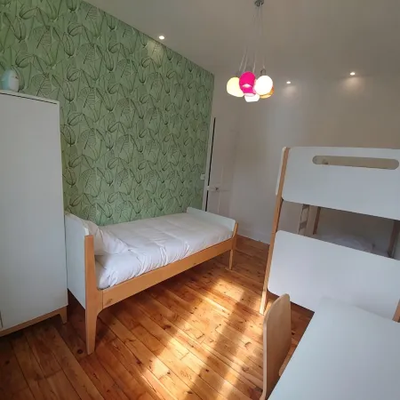 Apartment for 5. Quiet location. Grenoble city