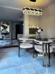 Private Parking & Patio • Stylish Urban Getaway - บังกะโล