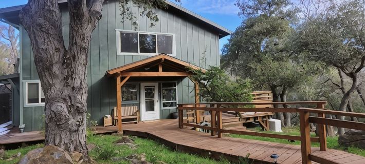 Julian's Red Fox Retreat- Nature with a Hot Tub Hotels in Julian