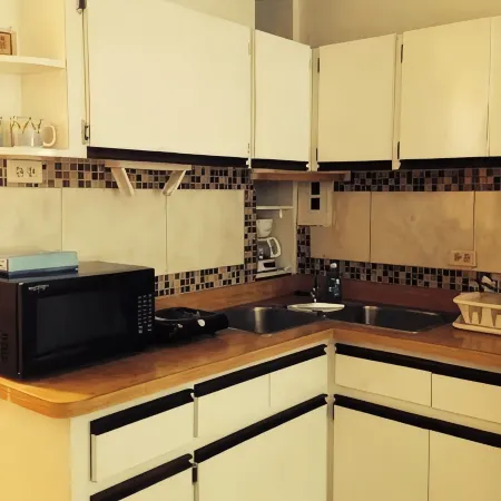 Studio, Isla Verde, Puerto Rico, Next to The Ritz-Carlton hotel, No cleaning fee