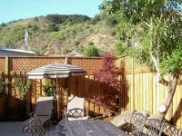 Cozy, Comfortable Beach Home, Steps from the Beach! - ติดทะเล