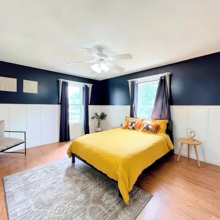 Cozy & Comfortable - Stylishly Decorated & Close to Everything!