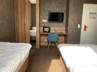 Hotel Toscana ボルナのホテル