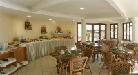 Divi-Divi Praia Hotel