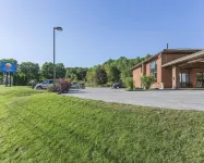Comfort Inn Midland - parking