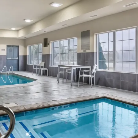 Country Inn & Suites by Radisson, Georgetown, KY