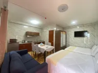 M.D.M Hotel - balcony