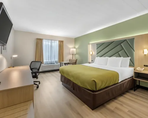 Quality Inn & Suites Monterey I-40 Hotels in Putnam County