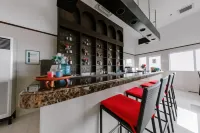 Toyoko Inn Cebu - Barer