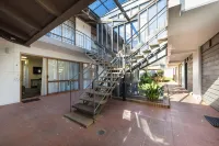 Epsom Motel - parcheggio