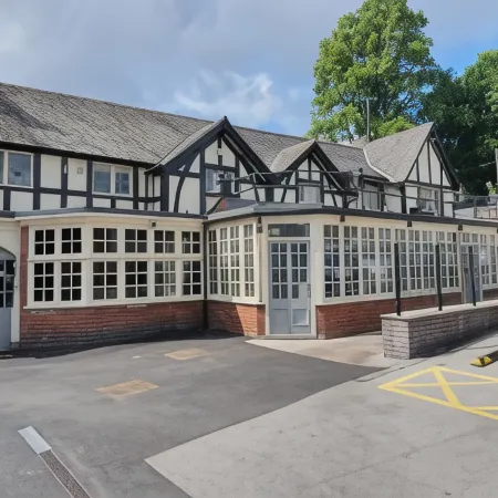 The Boathouse Inn & Riverside Rooms