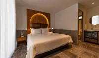 Singular Joy Vacation Rentals - spa