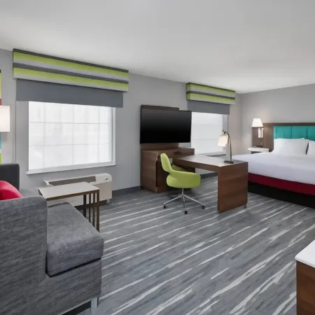 Hampton Inn & Suites St. Cloud