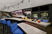 Courtyard Republic Airport Long Island/Farmingdale - bar