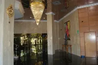 Colonial Square Inn & Suites - Kylpyammeita