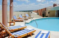 InterTower Hotel - Pools