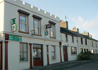 Castlehouse B&B Hotels in 