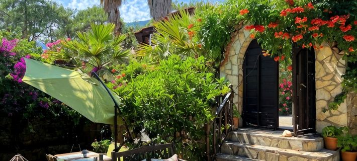 Liya Boutique Hotel & Suites Hotels in Ula