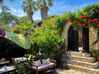 Liya Boutique Hotel & Suites